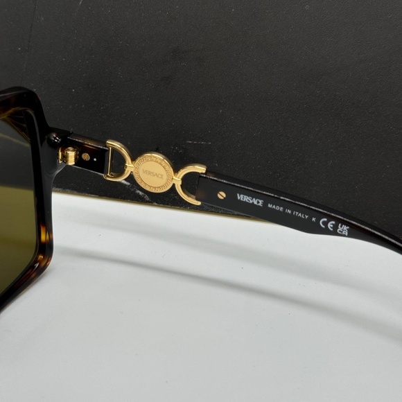 NEW MOD 4441 108/73 VERSACE HAVANA GREEN SQUARE VE4441 10873 WOMEN SUNGLASSES